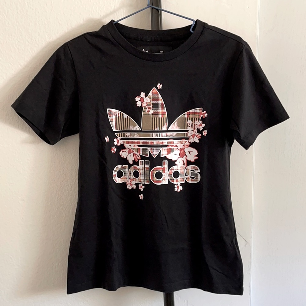 Adidas Her Studio London Black T shirt size S